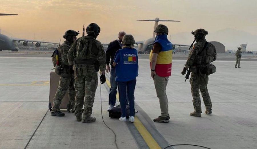 Cetățenii români din Afganistan NU AU PUTUT ajunge la aeroport pentru a fi aduși în țară