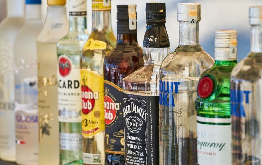 Ungaria, România și Bulgaria, au cele mai mici prețuri din UE la băuturi alcoolice 