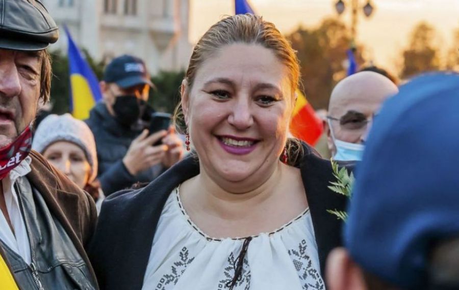 Diana Șoșoacă are soluția pentru criza politică: ”Numiți-mă pe mine PREMIER și schimbăm tot”