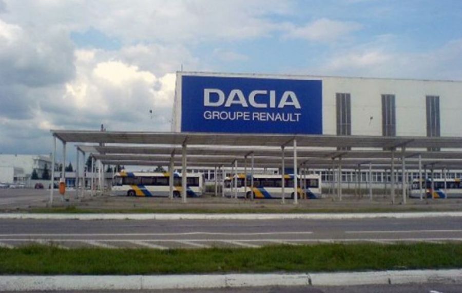 Dacia oprește producția la Uzina de la Mioveni