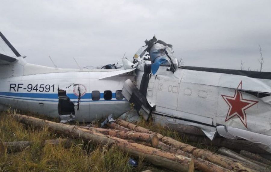 Un avion cu parașutiști s-a prăbușit în Rusia: 16 persoane au murit