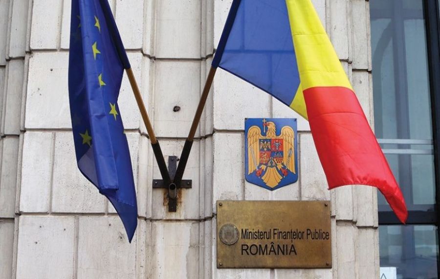 Agenția de rating MOODY’S a îmbunătăţit perspectiva pentru România de la negativă la stabilă. STANDARD&POOR'S a reconfirmat ratingul și perspectiva