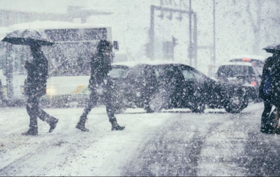 Meteo: Românii se vor confrunta cu ninsori în perioada următoare: Când vor cădea primii fulgi de zăpadă
