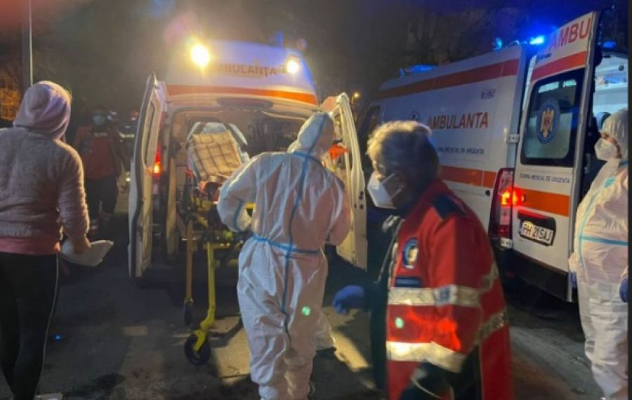 INCENDIU la Spitalul Județean Ploiești, în secția unde sunt internați bolnavii de COVID-19; doi pacienți au murit carbonizați, o infirmieră a suferit arsuri, iar 15 pacienți au fost evacuați