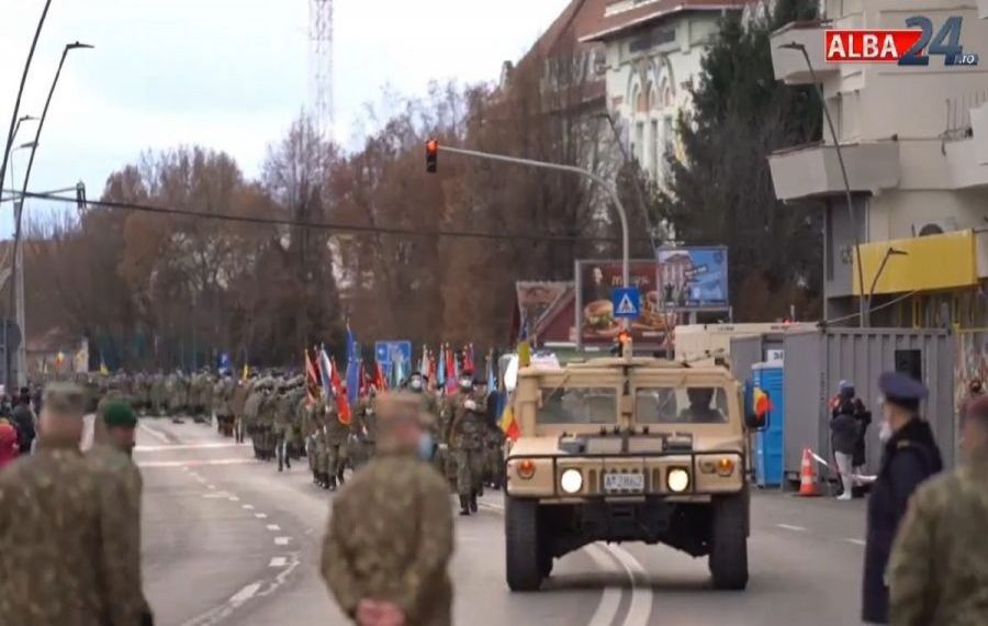 1 Decembrie: Peste 550 de militari la parada de la Alba Iulia