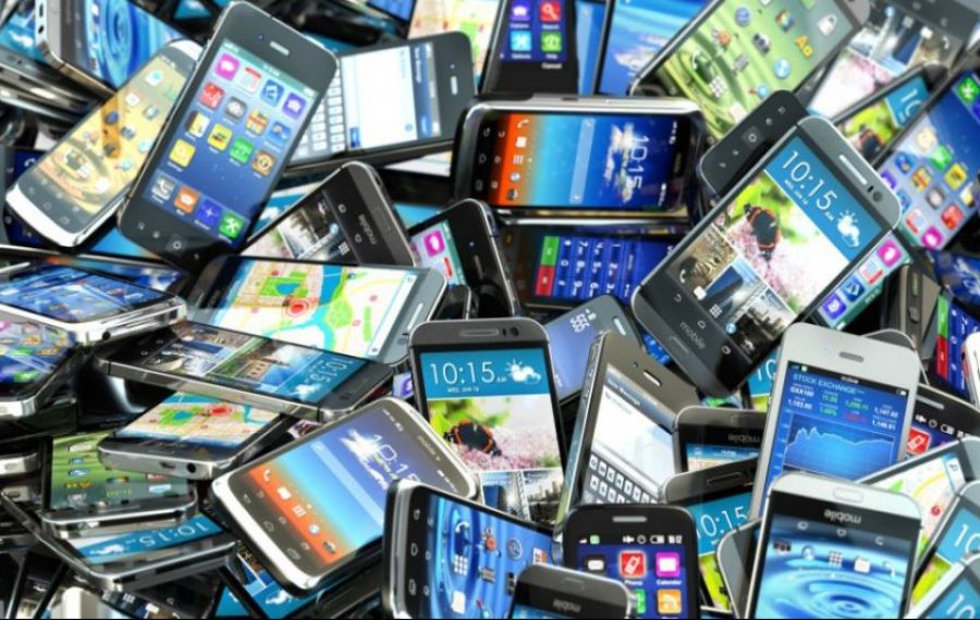 Autoritățile avertizează: Un nou tip de fraudă cu telefoane smartphone a luat cu asalt site-urile de anunțuri. La ce trebuie să fiți atenți