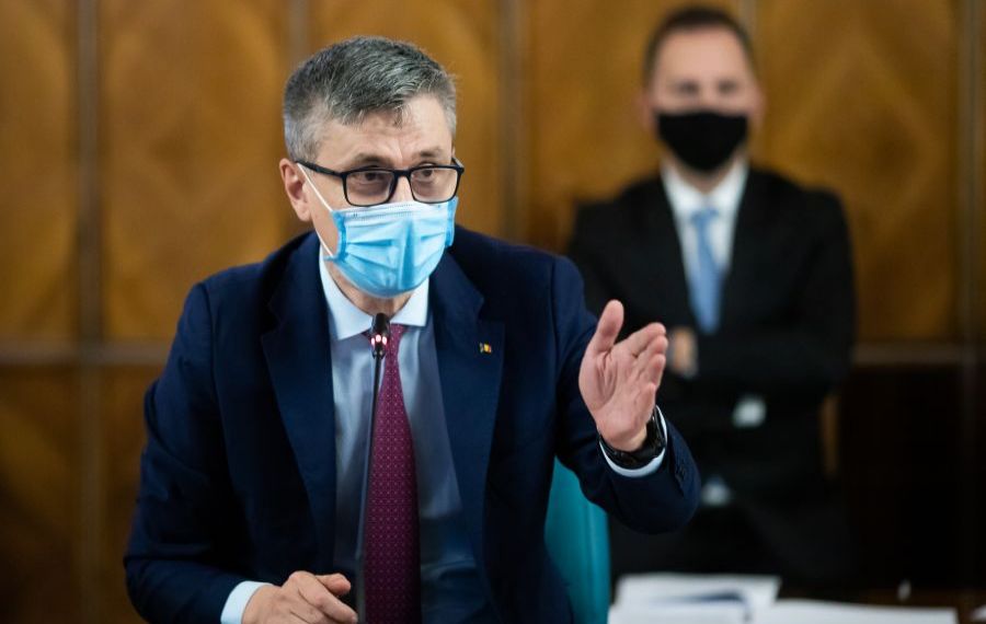 Autoritățile se ceartă, românii PLĂTESC! Ministrul Energiei transmite ANRE: „În lege spune clar că toți românii beneficiază de plafonare”