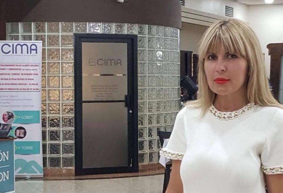 Avocat: "Nu știu dacă Elena Udrea este în țară". Polițiștii NU au gasit-o acasă