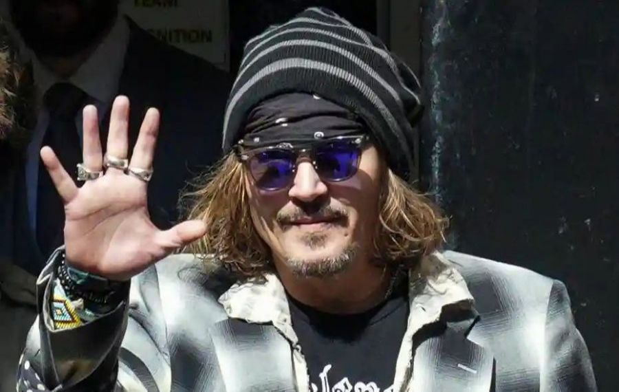 Johnny Depp, primul mesaj pentru fani după proces: „Voi sunteţi angajatorii mei şi nu pot decât să vă mulţumesc…”