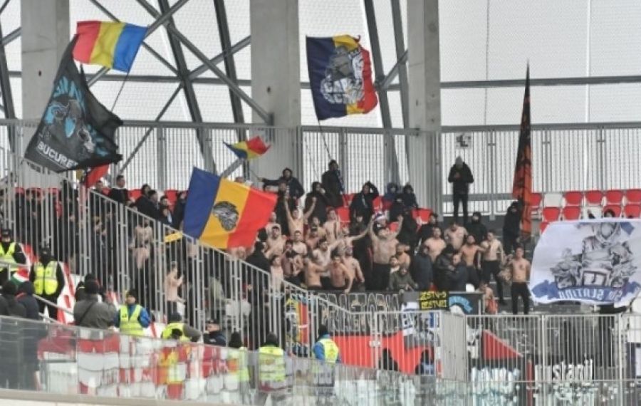 FC U Craiova PIERDE la ”masa verde” meciul cu Sepsi după scandările xenofobe ale spectatorilor