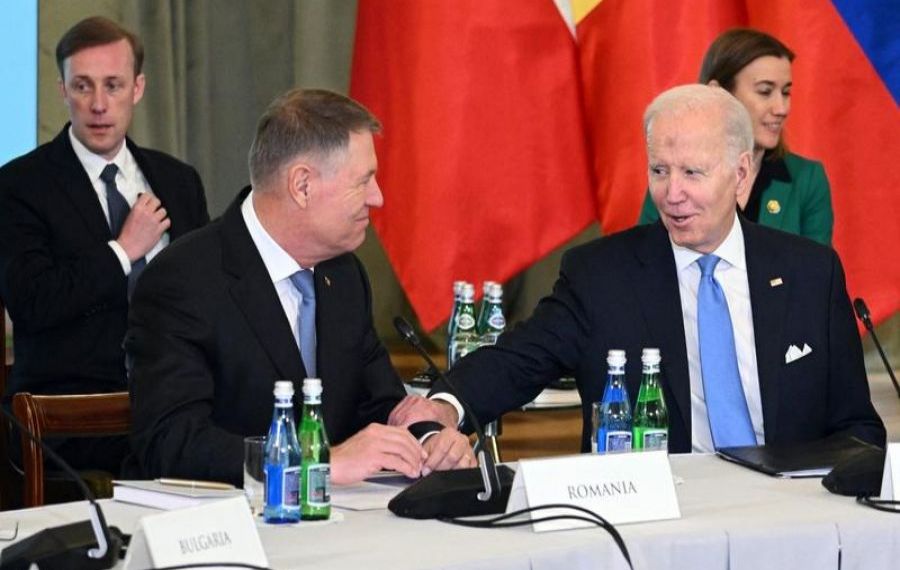 VIDEO Klaus Iohannis, alături de Joe Biden, la Summitul B9 de la Varșovia. Mesajul celor doi lideri