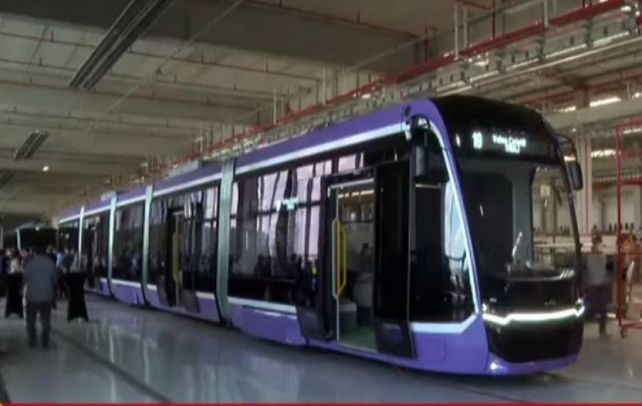 Un tramvai nou produs de turcii de la Bozankaya a luat foc în mers la Timișoara