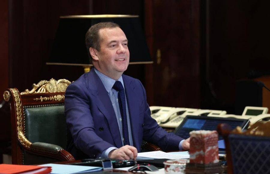 Medvedev: "Mandatul de ARESTARE pentru Vladimir Putin are valoarea HÂRTIEI IGIENICE"