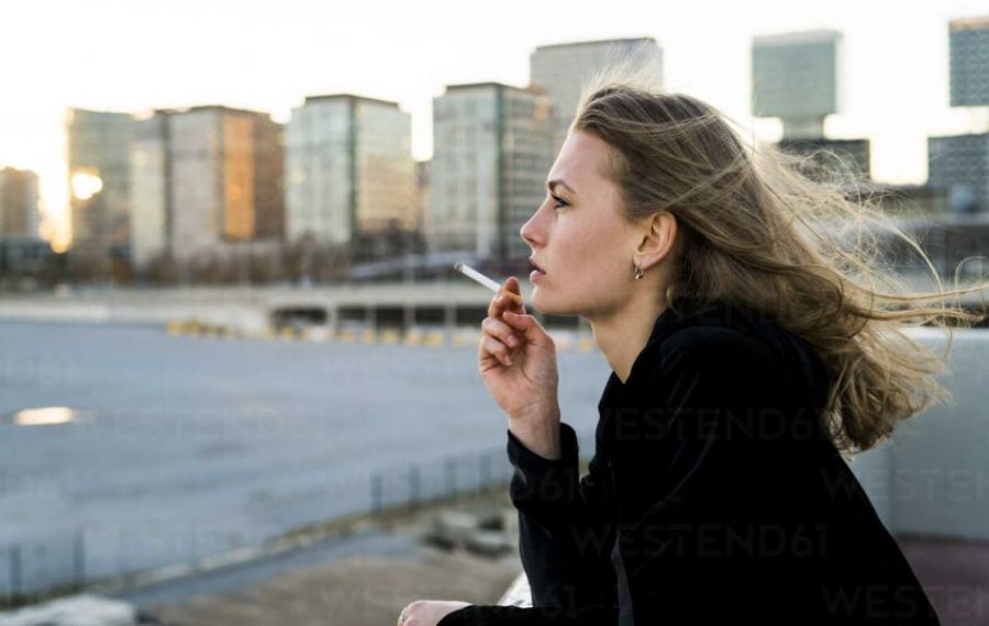 Aproape 20% dintre europeni FUMEAZĂ zilnic. Cum stă România la consumul de țigări