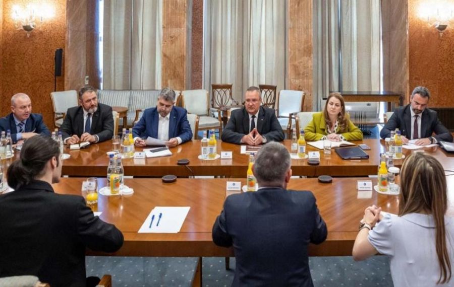 Premierul Ciucă a anunțat când vor fi rezolvate revendicările salariale ale profesorilor