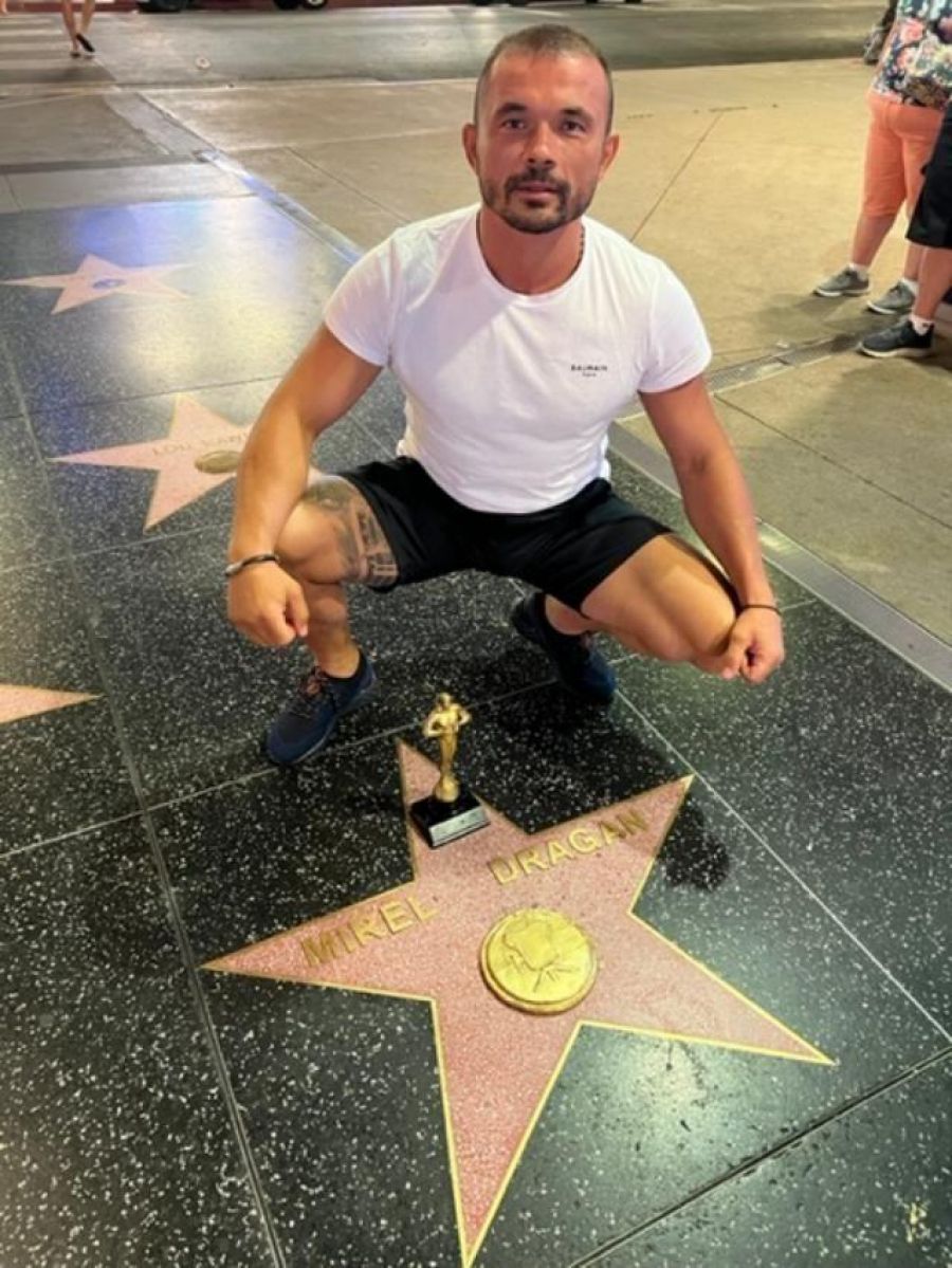 El e luptătorul român cu stea pe Bulevardul Celebrităților din Hollywood!